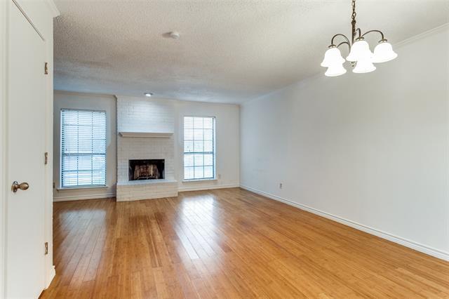 Building Photo - 2414 Cordoba Dr