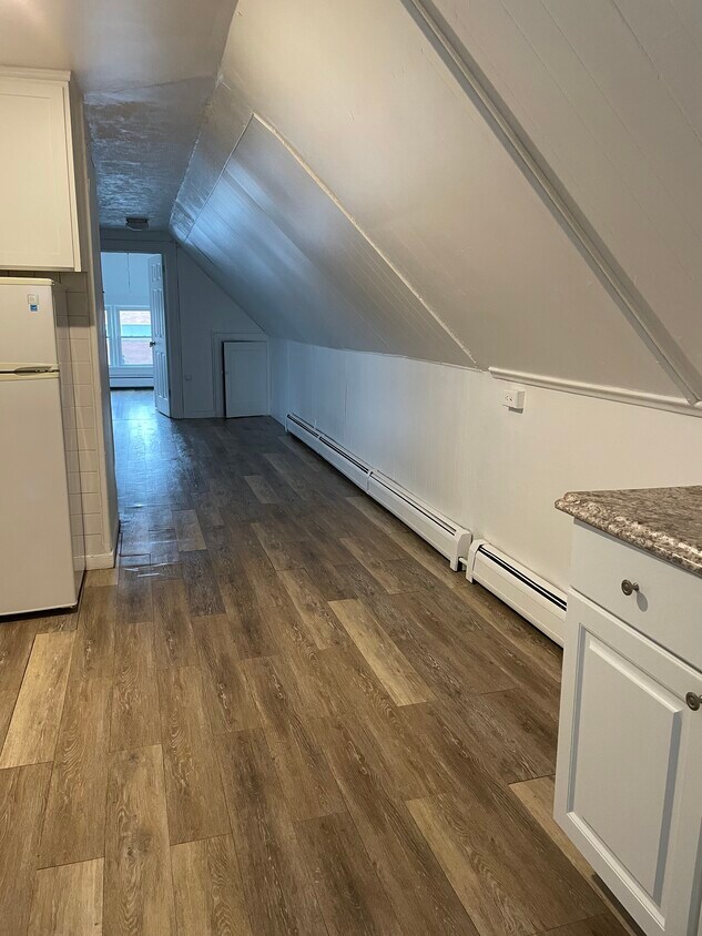 Primary Photo - 223 Fowler Ave
