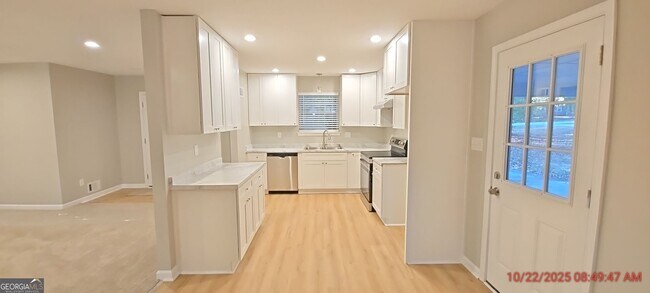 Foto del edificio - 125 Highland Dr