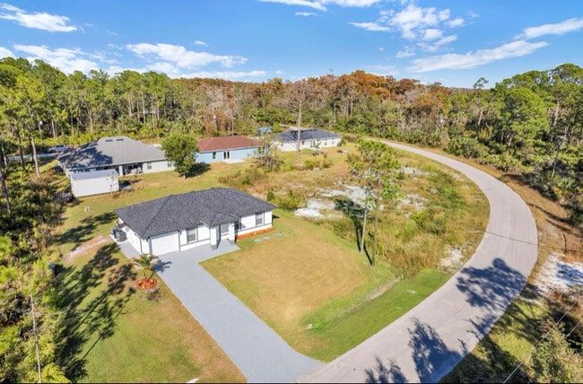 Foto del edificio - 1949 Quintero Ln