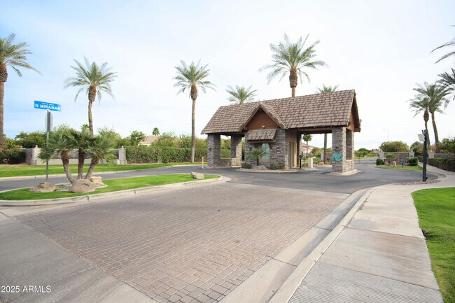 Building Photo - 3306 E Jaeger Cir