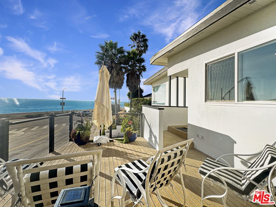 Foto principal - 111 Waterview St