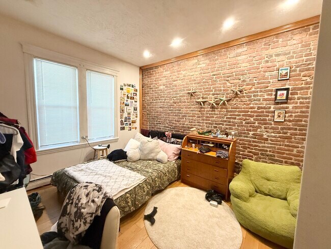 Foto del edificio - 24 S Huntington Ave