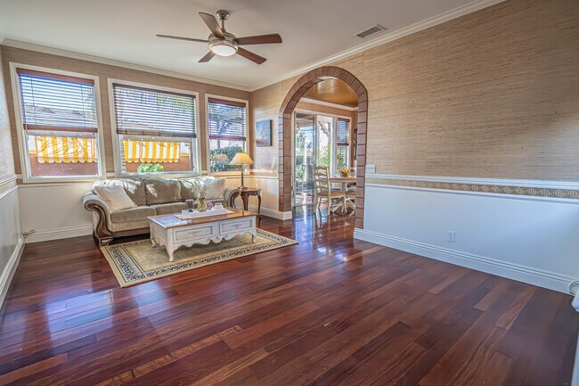 Building Photo - 27887 Skycrest Cir Dr