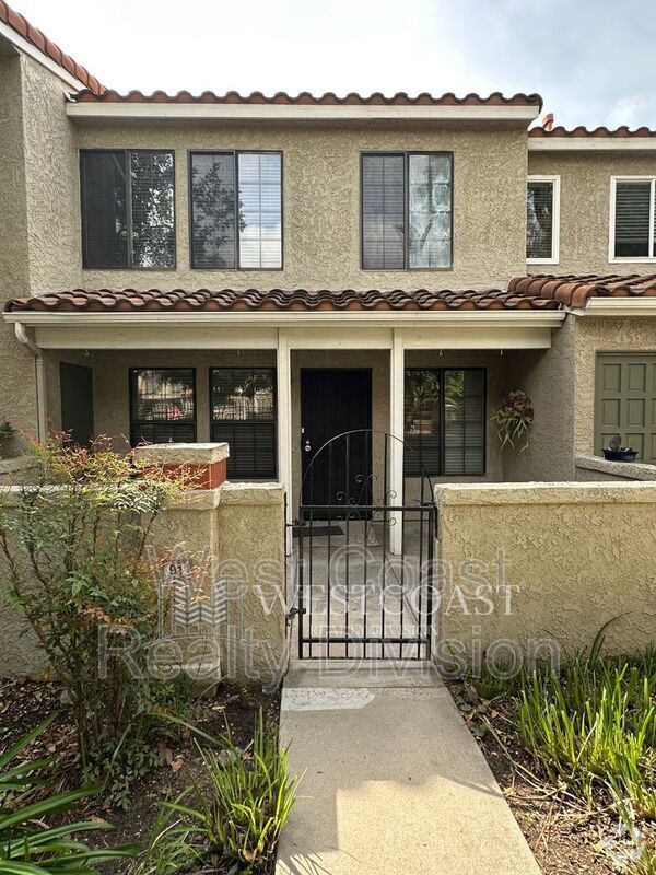 Building Photo - 8167 Vineyard Ave