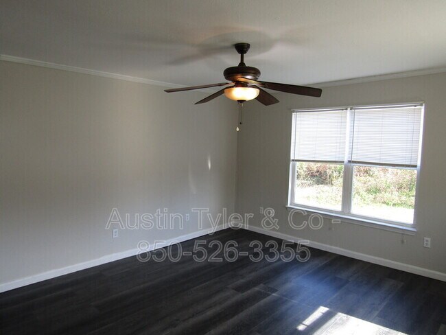 Foto del edificio - 4266 Kelson Ave