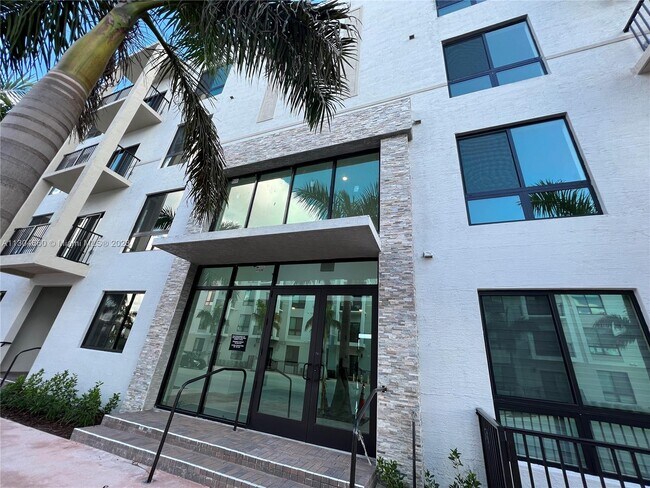 Building Photo - 8167 NW 41st St