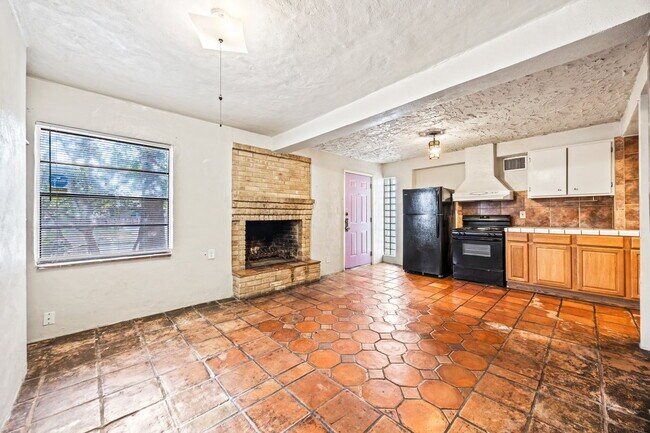 Foto del edificio - Charming 2-bedroom, 1-bath home $500 OFF R...