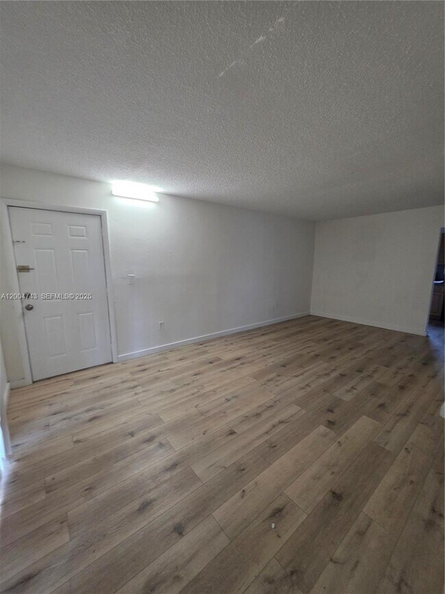 Foto del edificio - 1111 NW 19th Ave