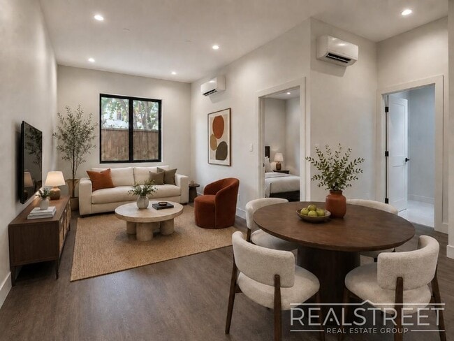 Building Photo - Stunning 1 BED in Crown Heights with Backyard & W/D hookup in unit!