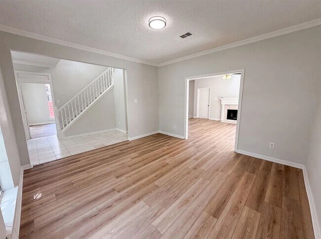 Foto del edificio - 314 Riverwalk Ln