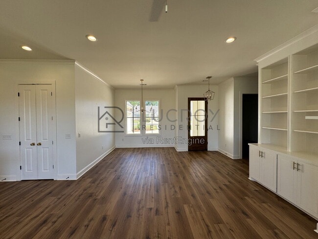 Building Photo - 203 Baleigh Dr