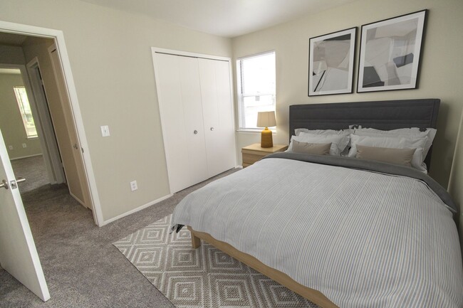 Interior Photo - Whispering Winds of Rochester Hills