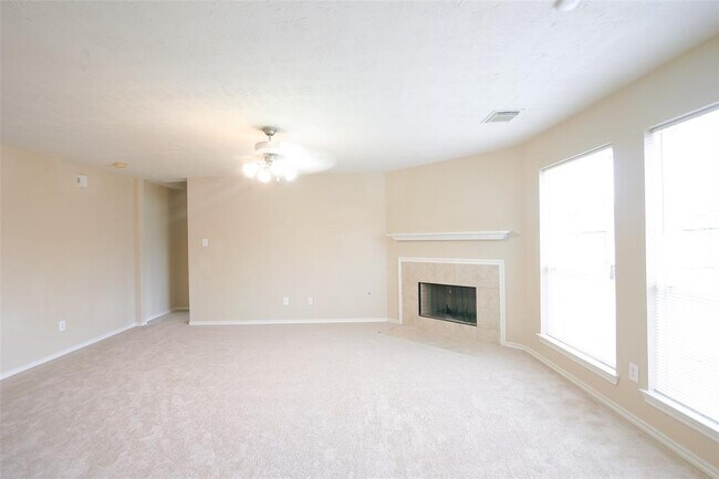 Building Photo - 20223 W Lakebridge Ln