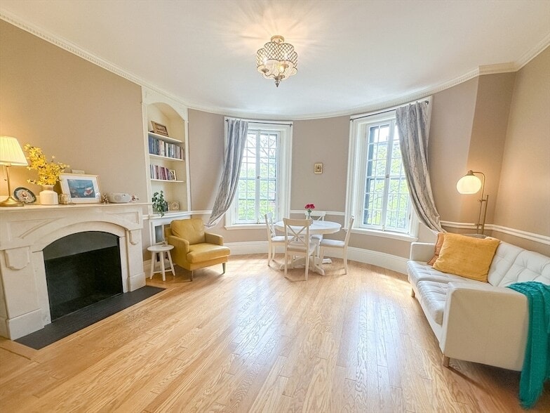 Foto principal - 319 Dartmouth St