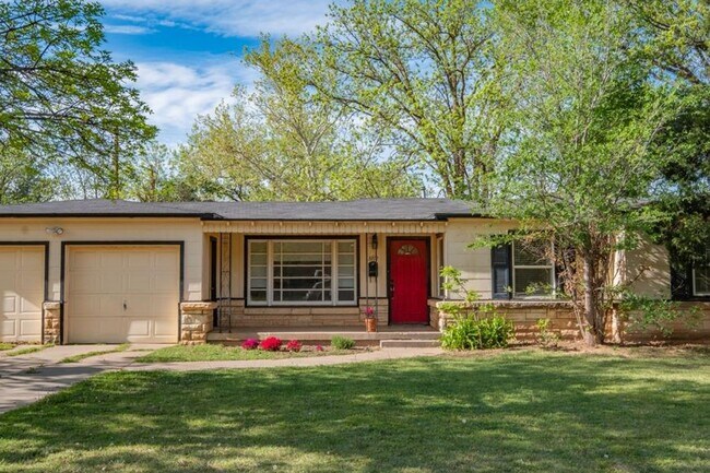 Foto del edificio - Spacious 4/3/2 near Medical and Texas Tech