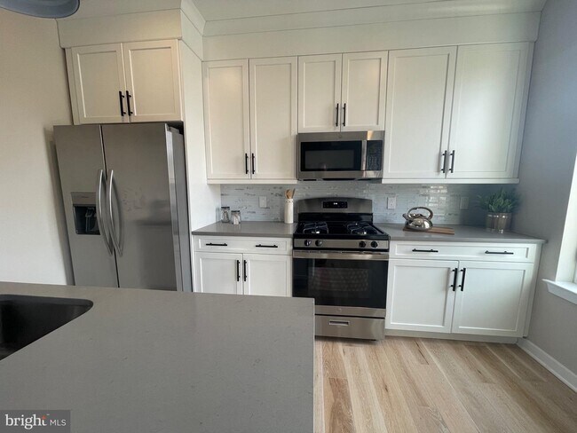 Foto del edificio - 3712 Midvale Ave