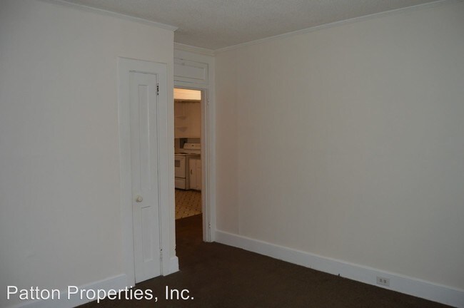 Building Photo - 4300-14302 Wentworth Dr