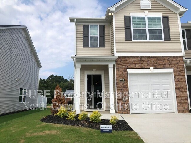 Foto del edificio - 5517 Carrington Ct