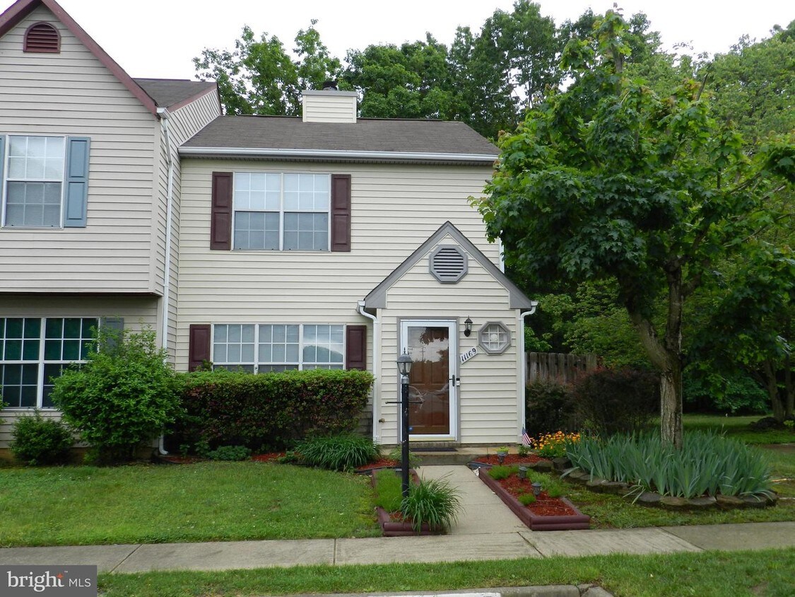 Primary Photo - 11169 Elwyn Ct