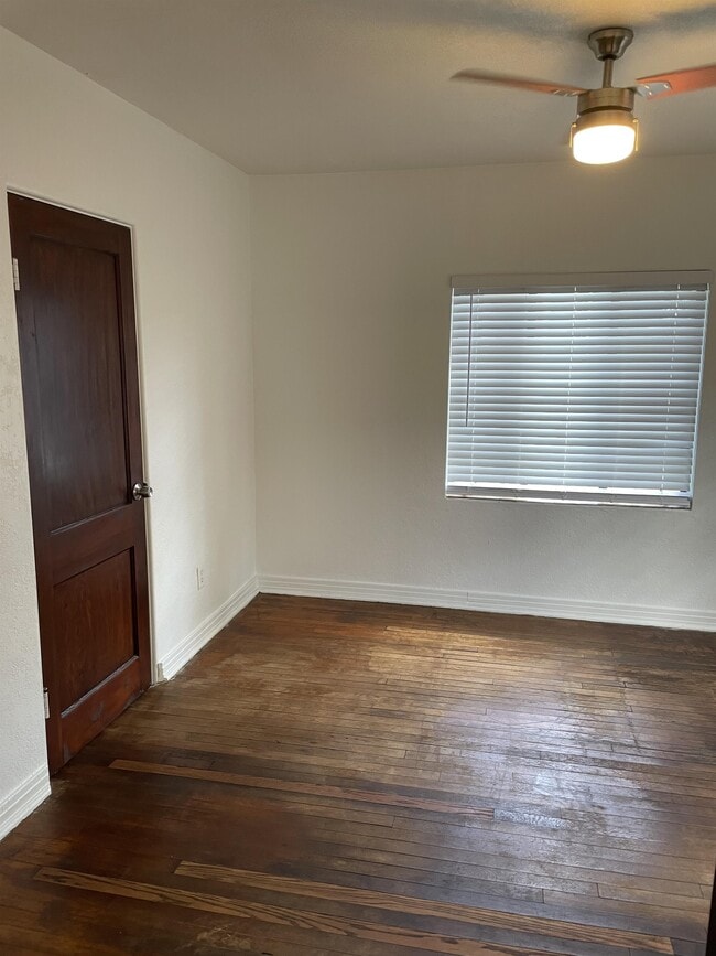 Building Photo - 1415 Asher Ln