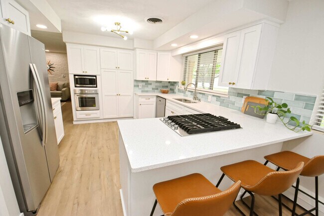 Foto del edificio - 1831 Corby Blvd