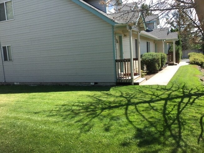 Building Photo - tuc142