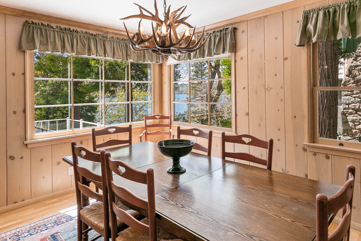 Foto principal - 244 John Muir Rd