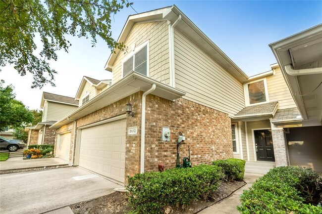 Foto del edificio - 8612 Hunters Trace Ln