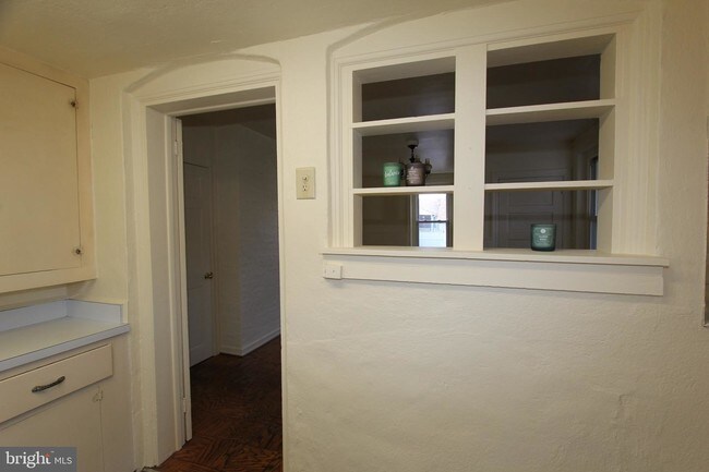 Foto del edificio - 717 W Lancaster Ave