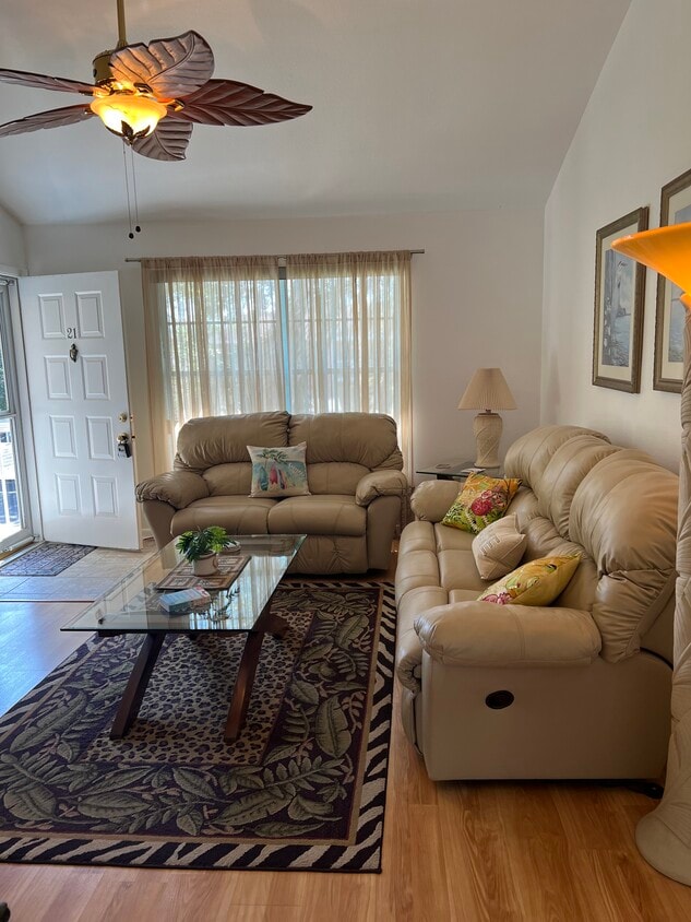 Primary Photo - 4920 Myrtle Oak Dr
