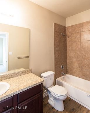 Fotografía del edificio - 1048 Newcastle Dr