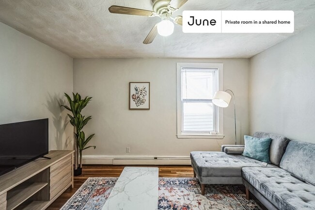 Building Photo - Room in Shared 4 bed/2 bath home in East Cambridge