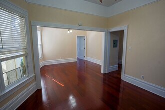 Building Photo - 3231 Encinal Ave
