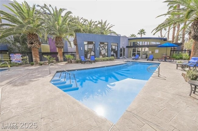 Foto del edificio - 9050 W Tropicana Ave