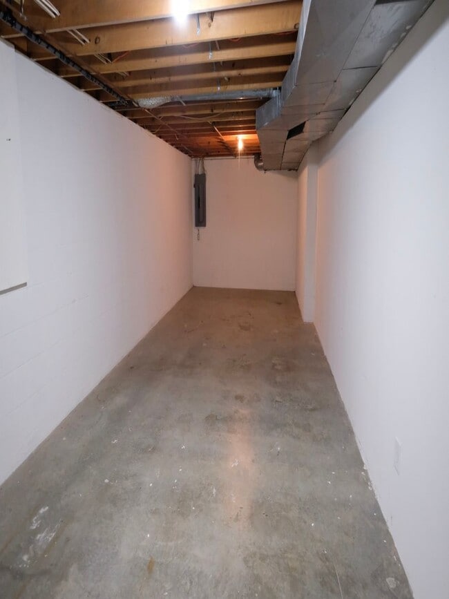 Building Photo - 1307 Kingsridge Ct