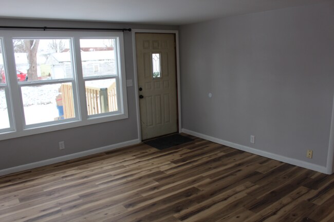 Foto del edificio - 310 E 37th St