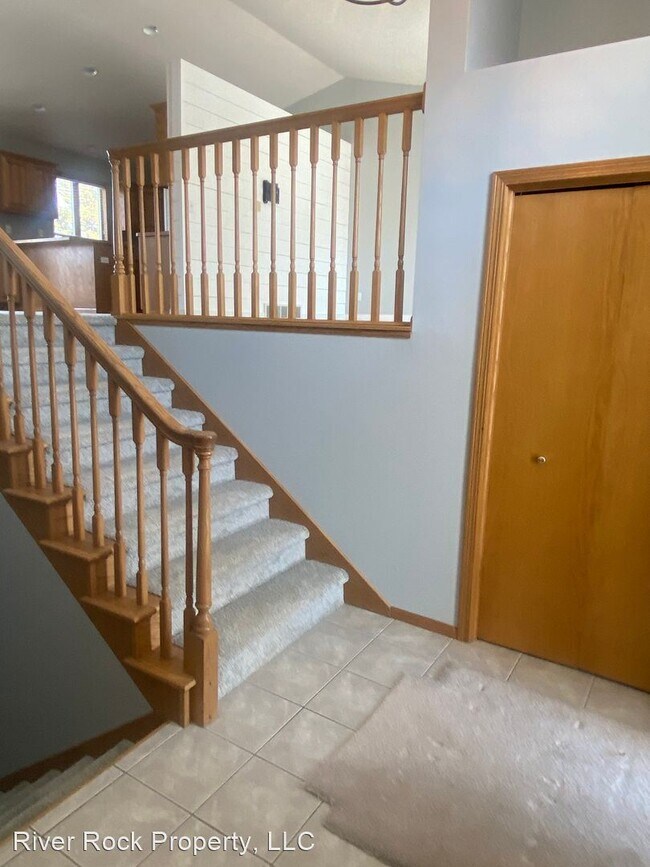 Foto del edificio - 4 br, 2 bath House - 3327 44th Avenue South