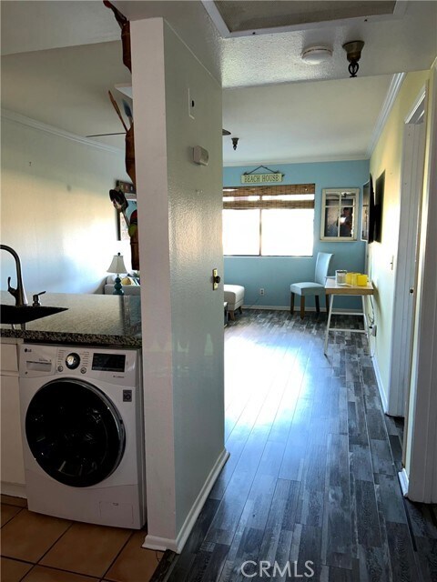 Building Photo - 3830 Avenida Del Presidente