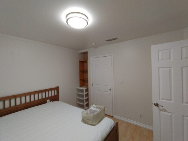 Foto del edificio - 5892 Wheelhouse Ln