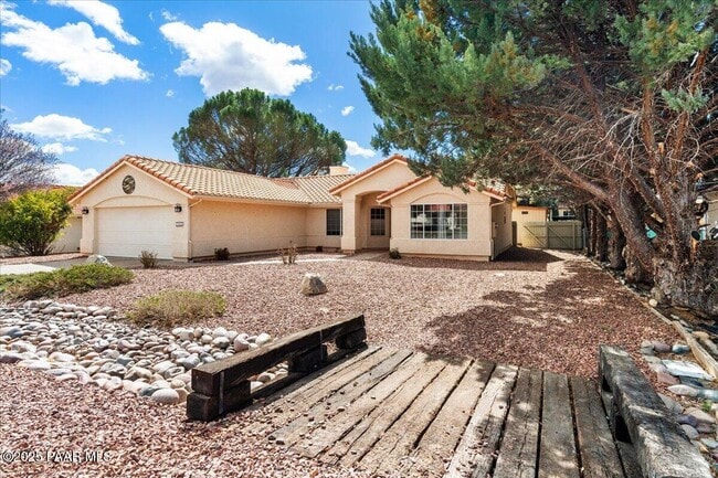 Foto del edificio - 11055 Lariat Ln