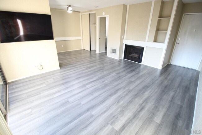 Building Photo - 10332 Caminito Aralia