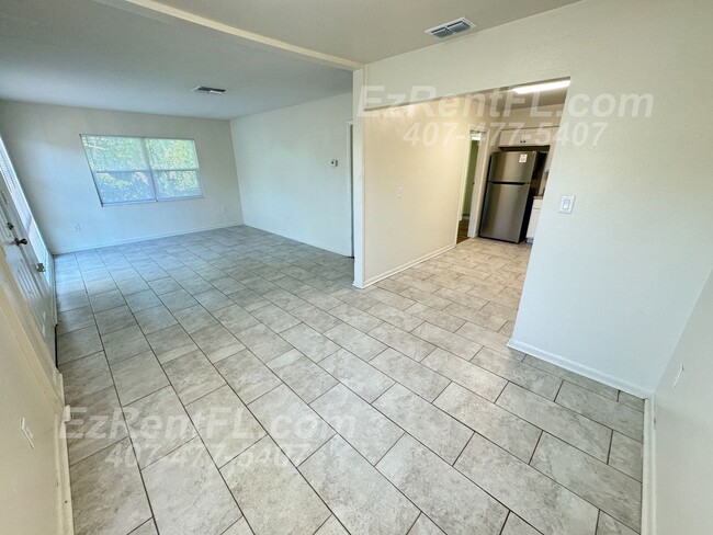 Foto del edificio - Remodeled 3/2 in Orlando - Great Location