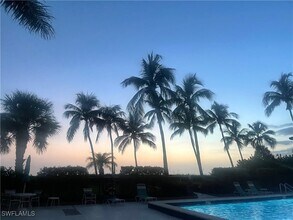 Building Photo - 10525 Gulf Shore Dr Building Photo - 10525 Gulf Shore Dr