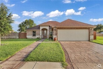 Building Photo - 3801 Yellowhammer Ave