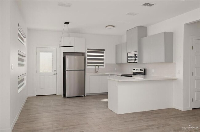 Foto del edificio - 308 W Campeche Ave