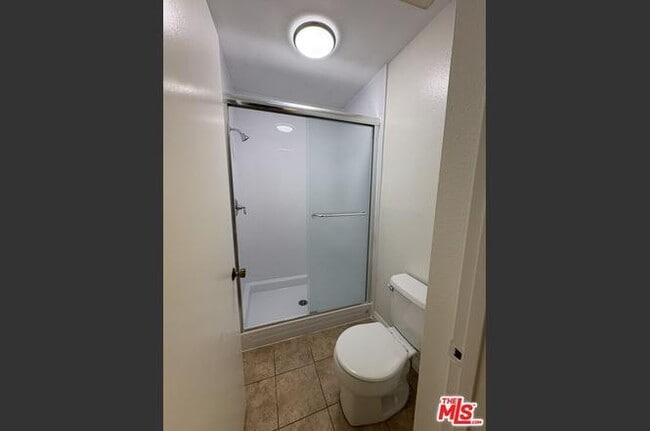 Building Photo - 15207 Magnolia Blvd