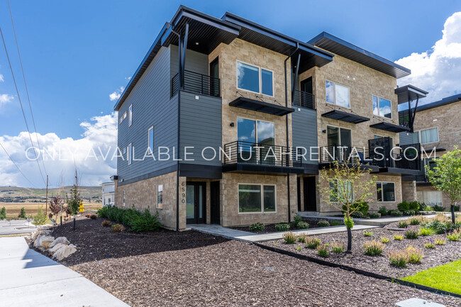 Foto del edificio - 6590 Serviceberry Dr