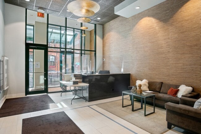 Foto del edificio - 400 W Ontario St