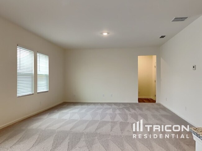 Building Photo - 657 Knightsbridge Lane Winder GA